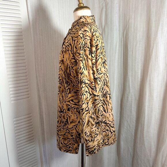 Style Exchange | Women’s | Blouses | M | Vintage Abstract Sandstorm Button Down - Picture 3 of 5